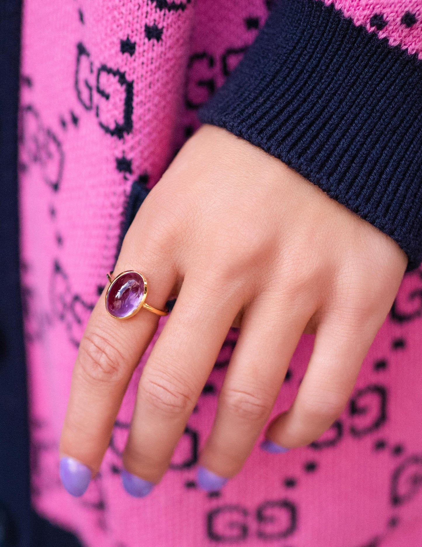 Amethyst Cabochon Bezel Ring in 18K Yellow Gold