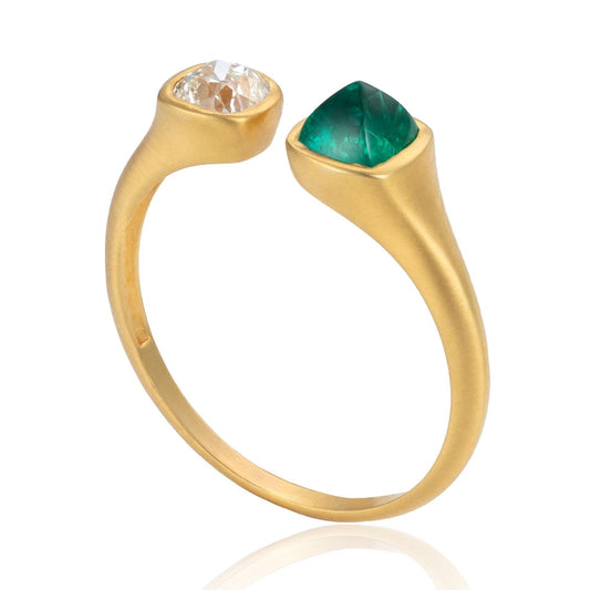 Emerald & Antique Diamond Open Concept Ring in 18K Yellow Gold