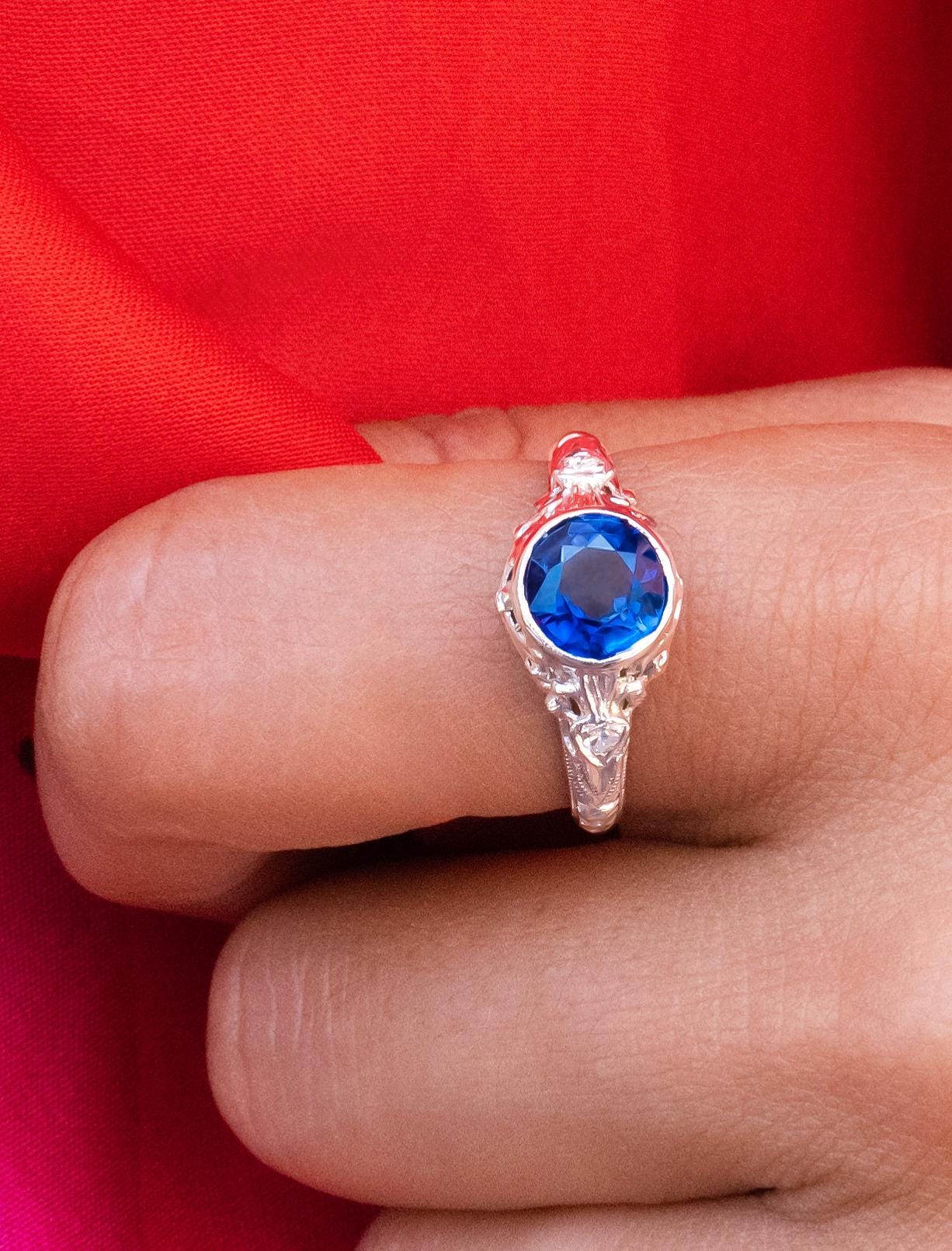 Edwardian Sapphire & Diamond Ring in 18K White Gold
