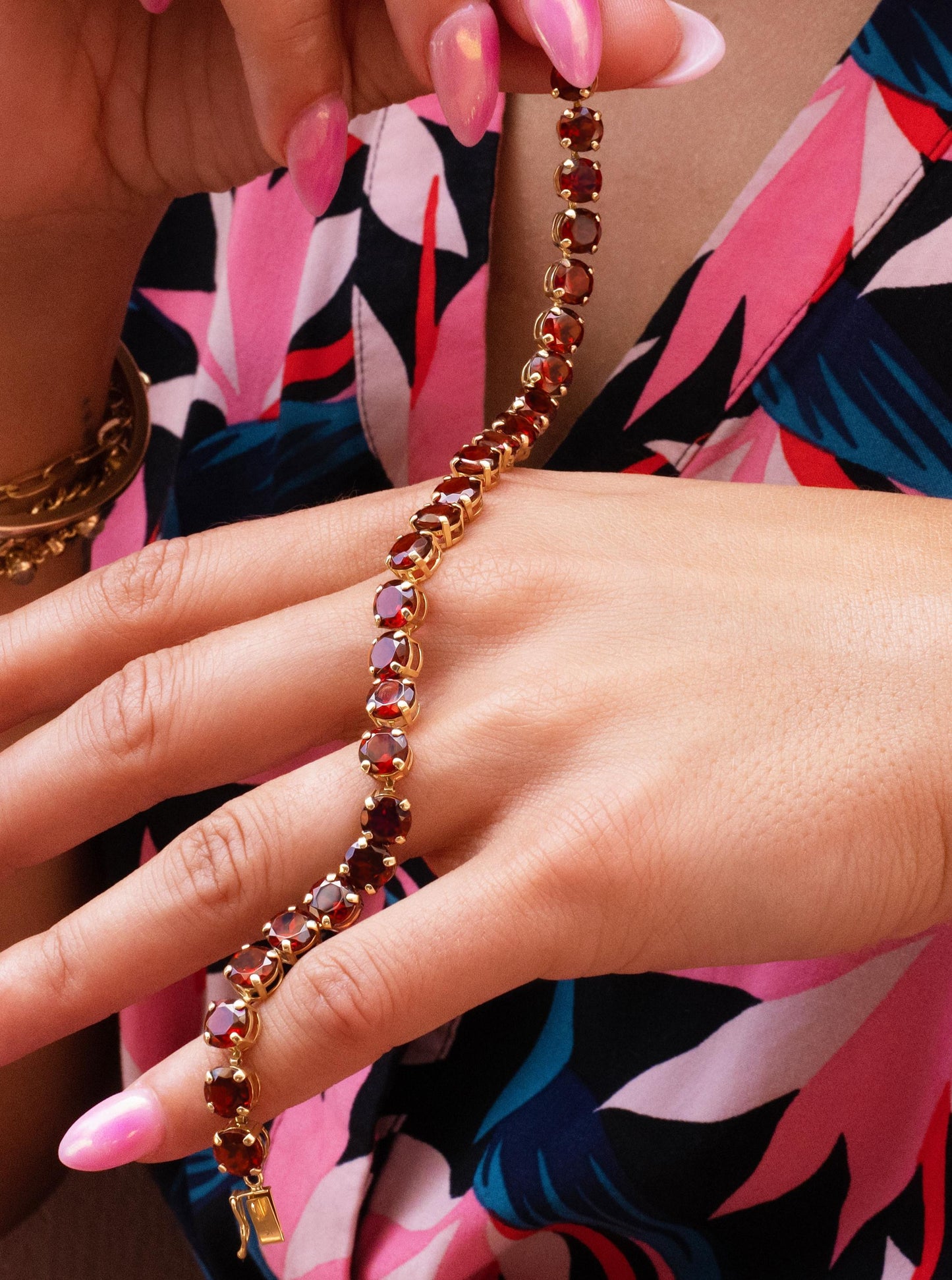 Garnet Tennis bracelet in 14K Yellow Gold