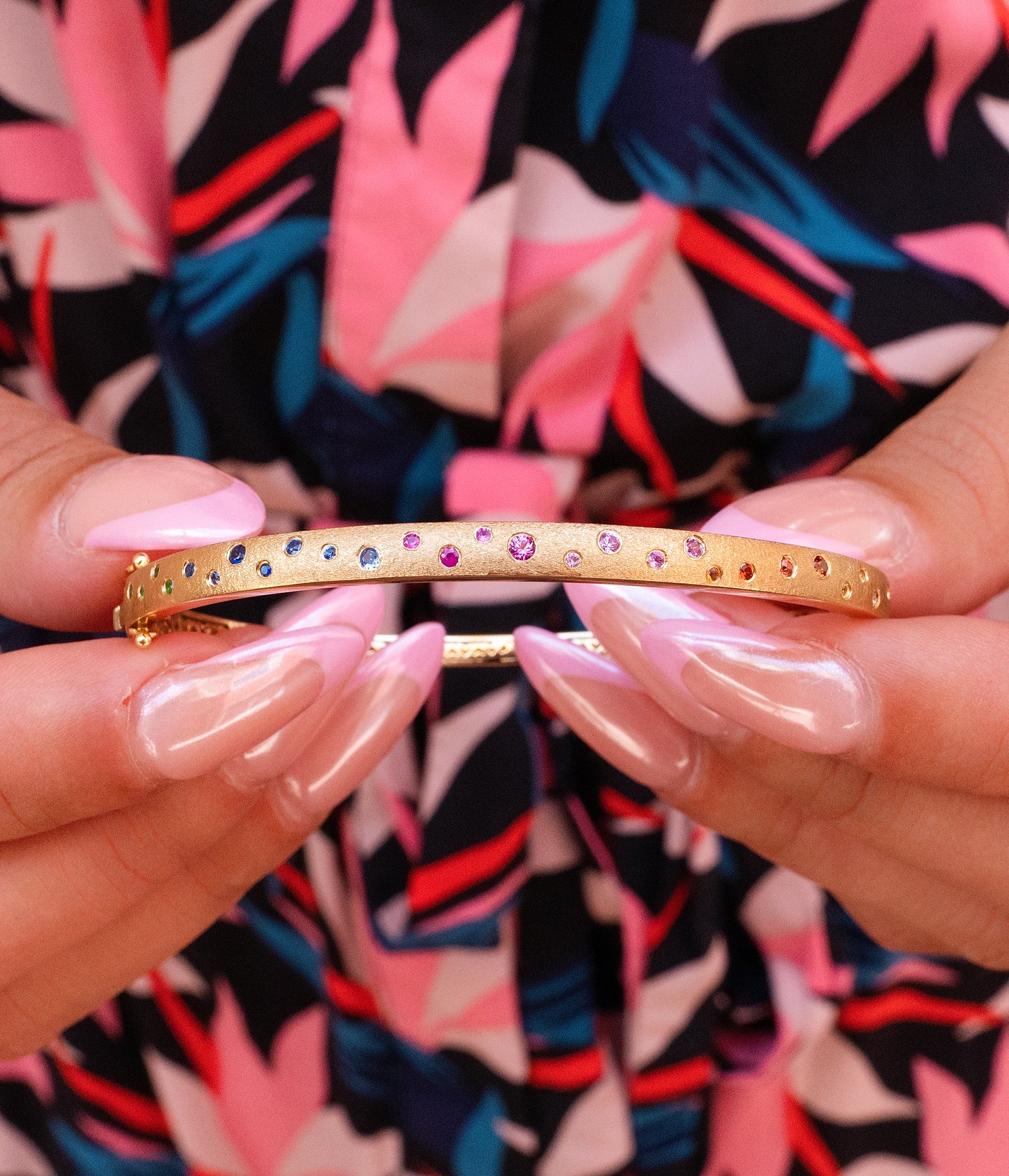 Scattered Rainbow Sapphire Hinged Bangle Bracelet in 14K Yellow Gold