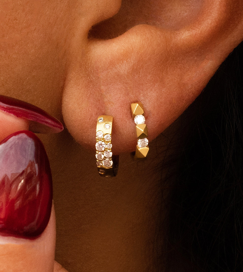 Scattered Diamond Huggie Hoop Earrings in 14K Yellow Gold