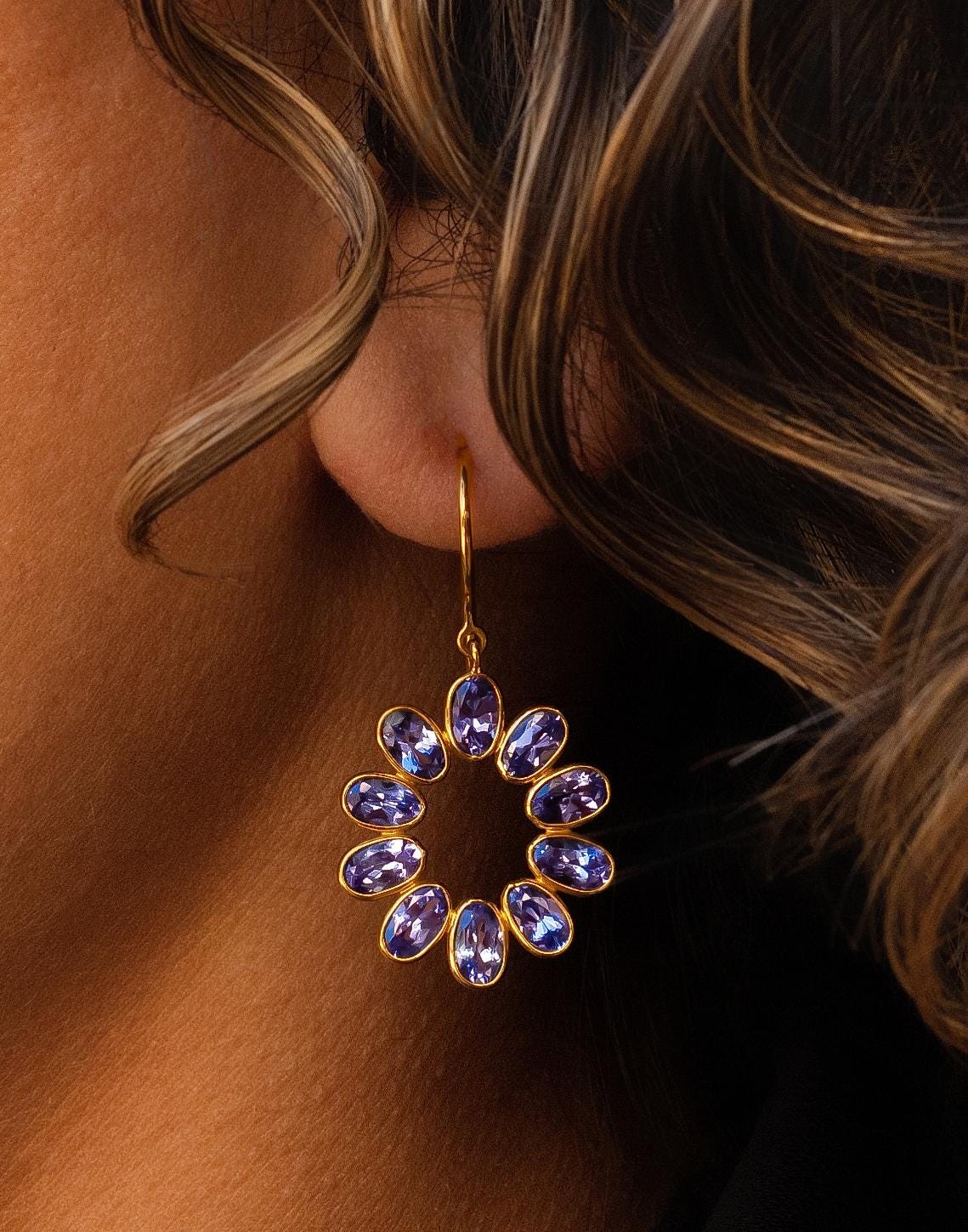 Tanzanite Circle Bezel Earrings in 18K Yellow Gold