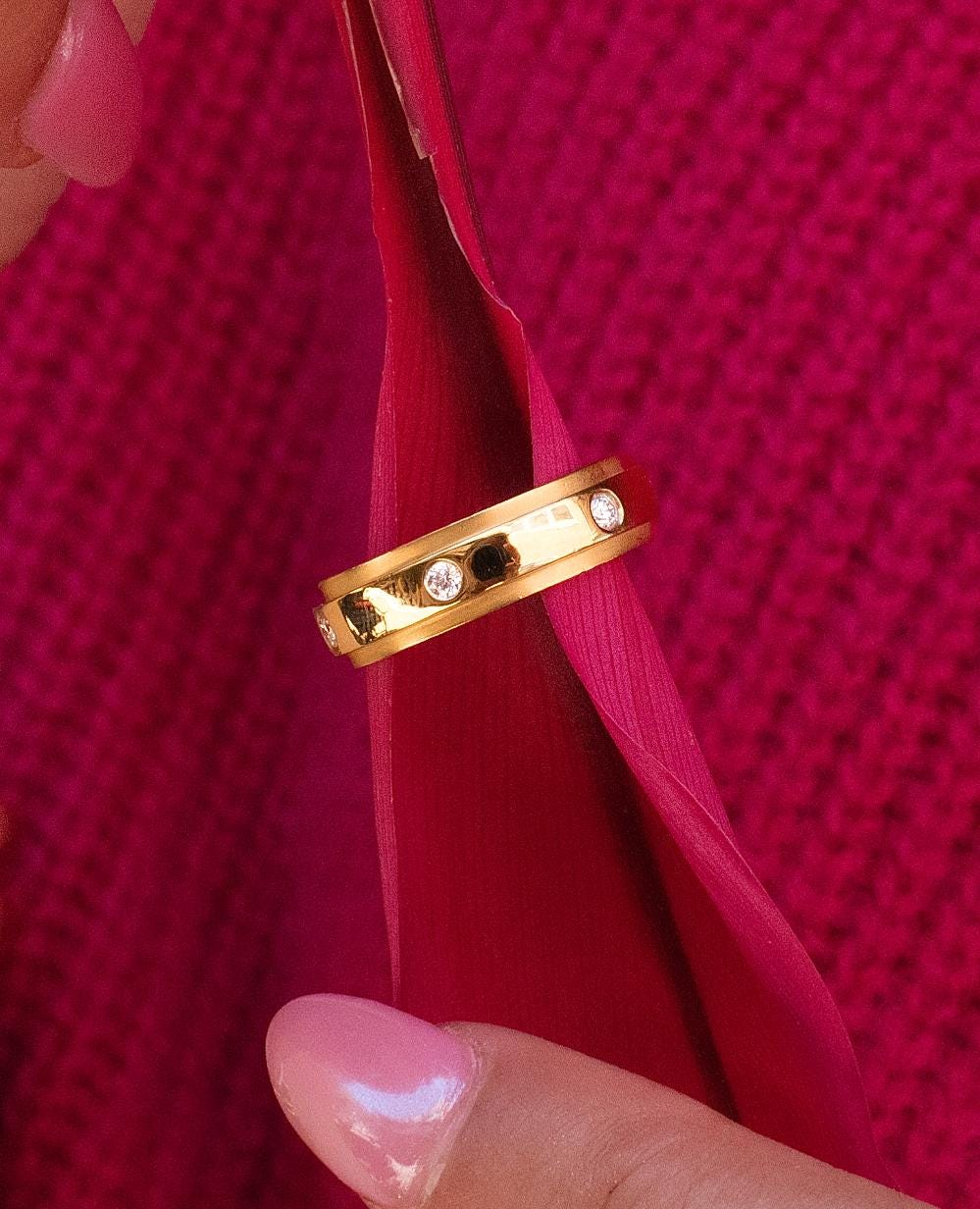 Diamond Eternity Band in 14K Yellow Gold
