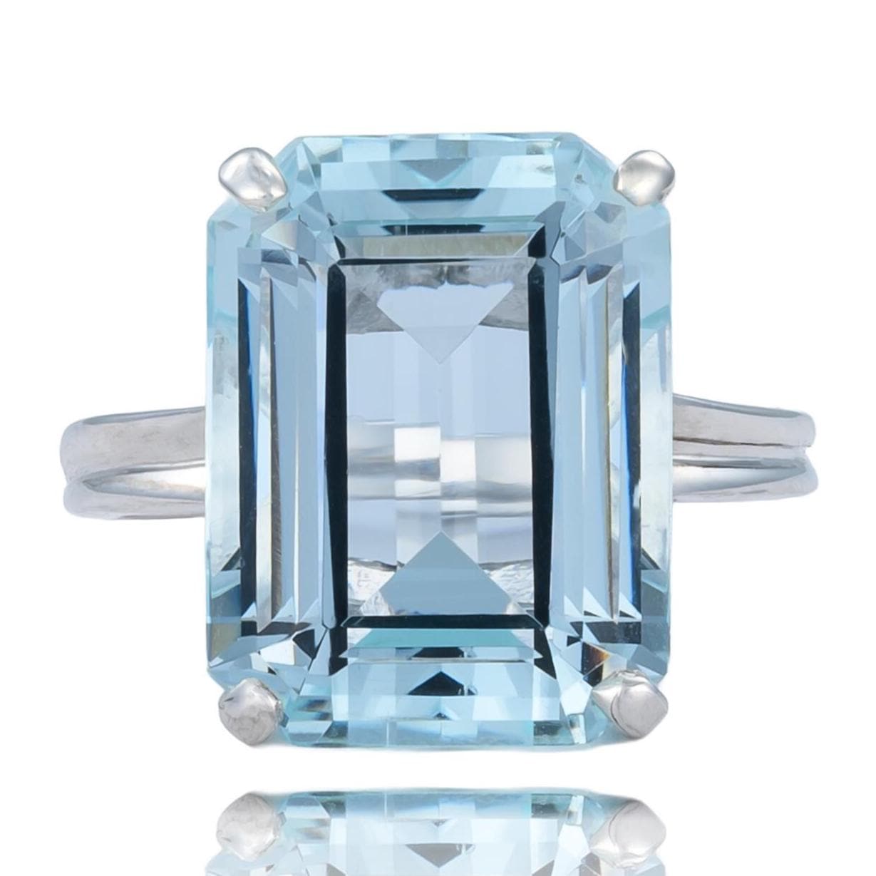 Aquamarine Ring in 14K White Gold