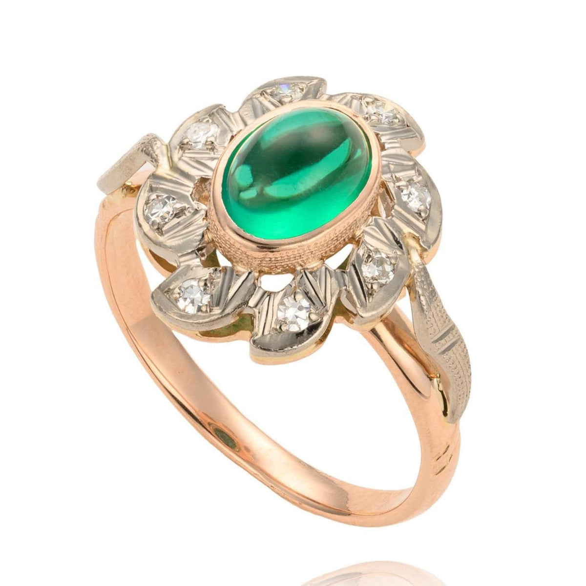 Latvian Emerald Cabochon Ring in 14K Gold