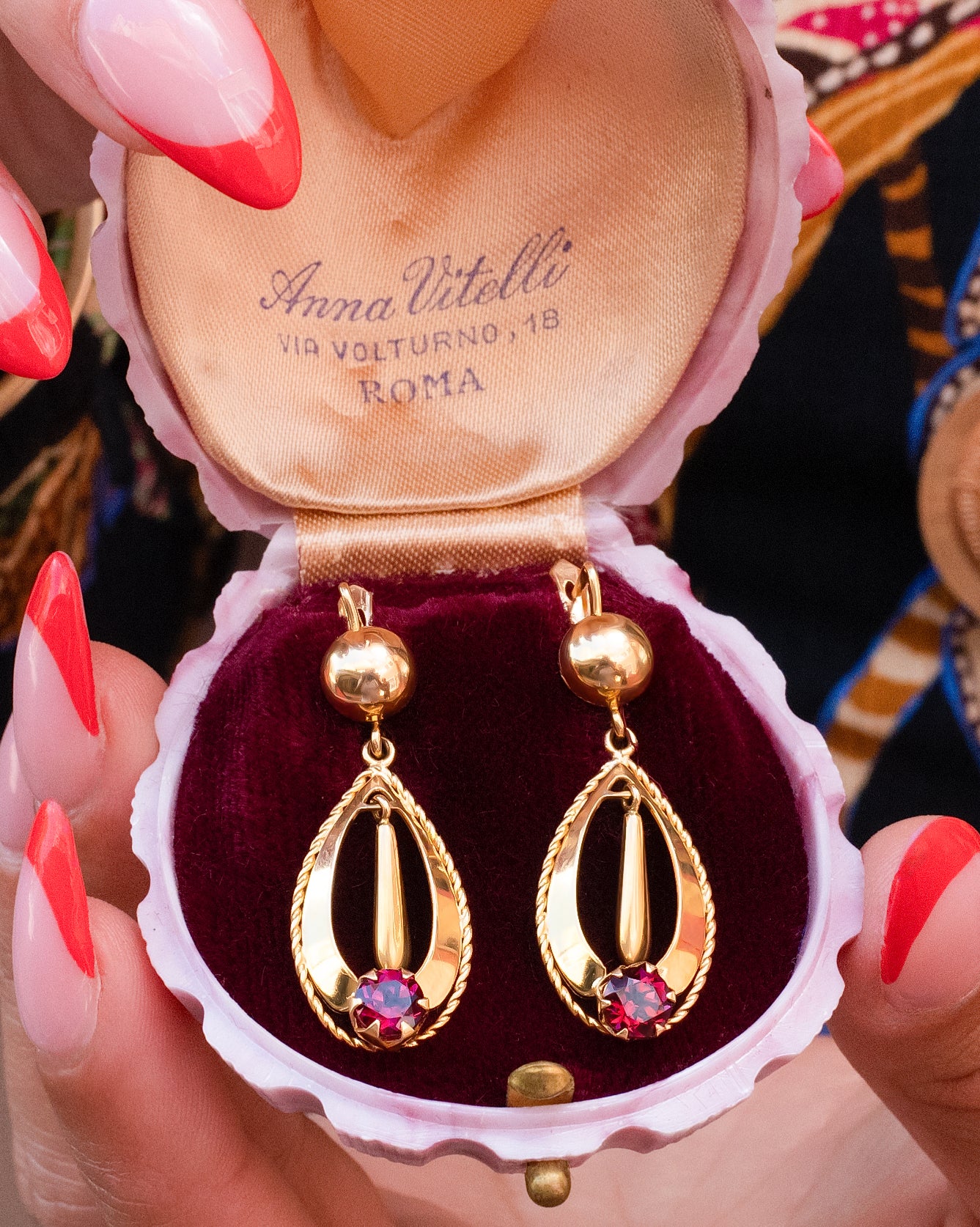 Rhodolite Garnet Dangle Earrings in 18K Yellow Gold