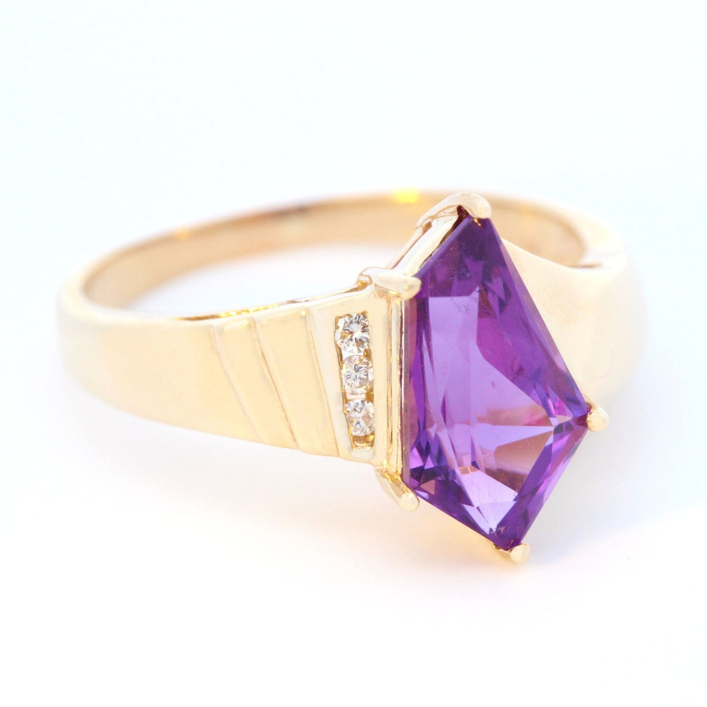 Free-form Amethyst & Diamond Geometric Ring in 14K Yellow Gold